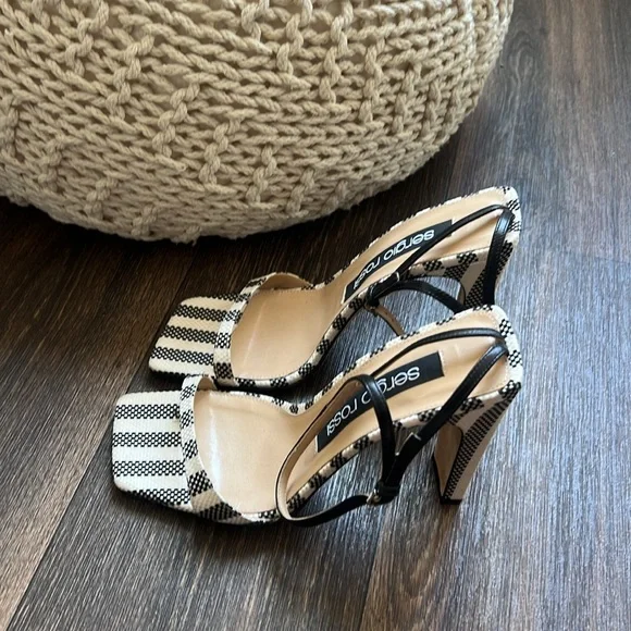 Sergio Rossi Stripped Heels - Picture 4 of 7